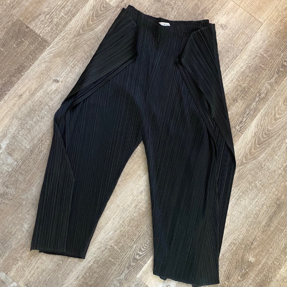 Authentic PLEATS PLEASE by ISSEY MIYAKE pant with draped panel detail